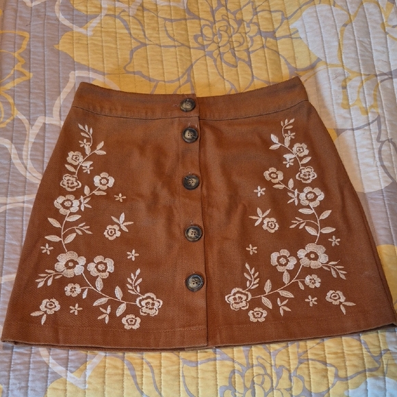 Dresses & Skirts - Floral Embroidered Button-Up Mini Skirt